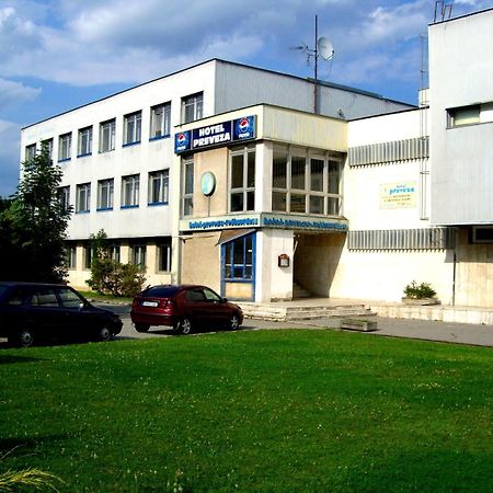 Hotel Preveza Spišská Nová Ves Dış mekan fotoğraf