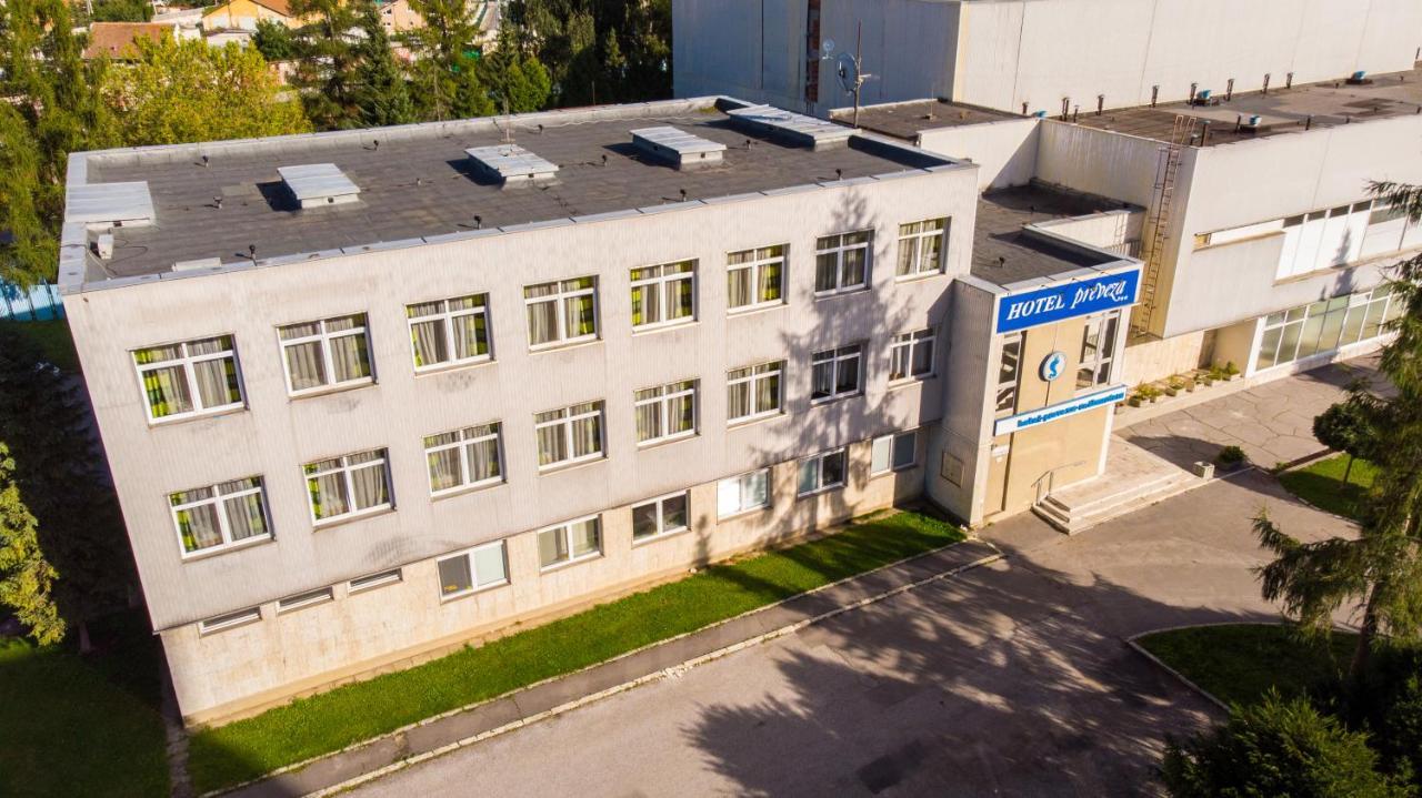 Hotel Preveza Spišská Nová Ves Dış mekan fotoğraf