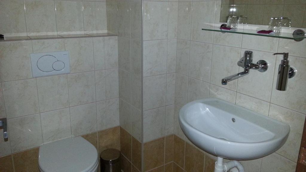 Hotel Preveza Spišská Nová Ves Oda fotoğraf